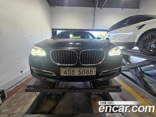 BMW 7-Series 2013