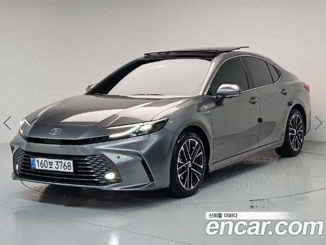 Toyota Camry 2025