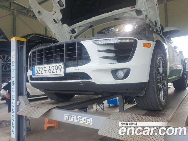 Porsche Macan 2017