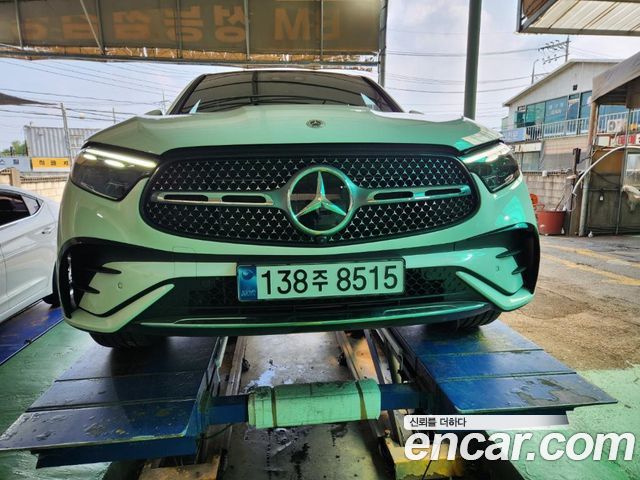 Mercedes-Benz GLC-Class 2025