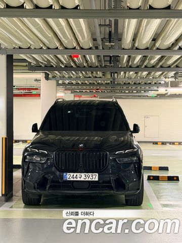 BMW X7 2025