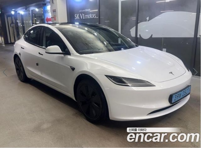 Tesla Model 3 2024