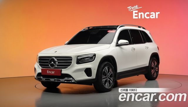 Mercedes-Benz GLB-Class 2024