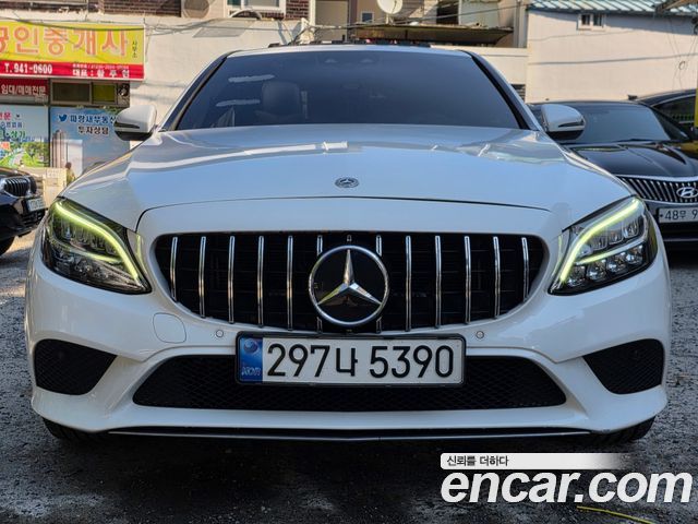 Mercedes-Benz C-Class 2020